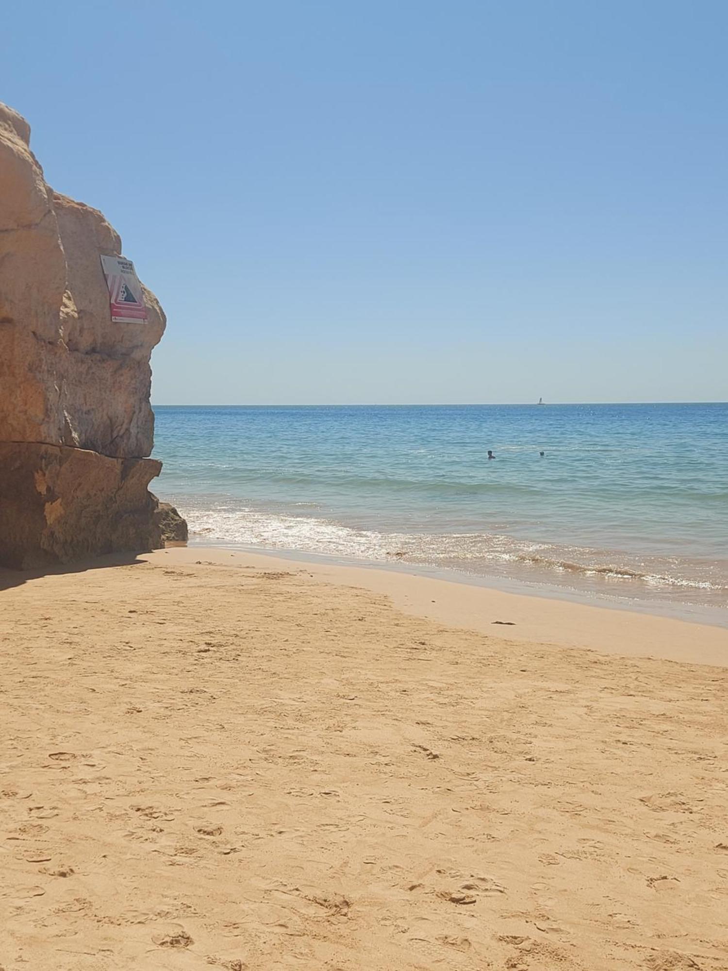 Front Beach Apartment Portimao Exterior photo